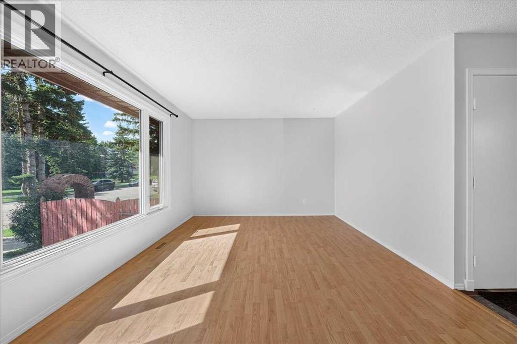 1424 11 Avenue Se Property Photo 4