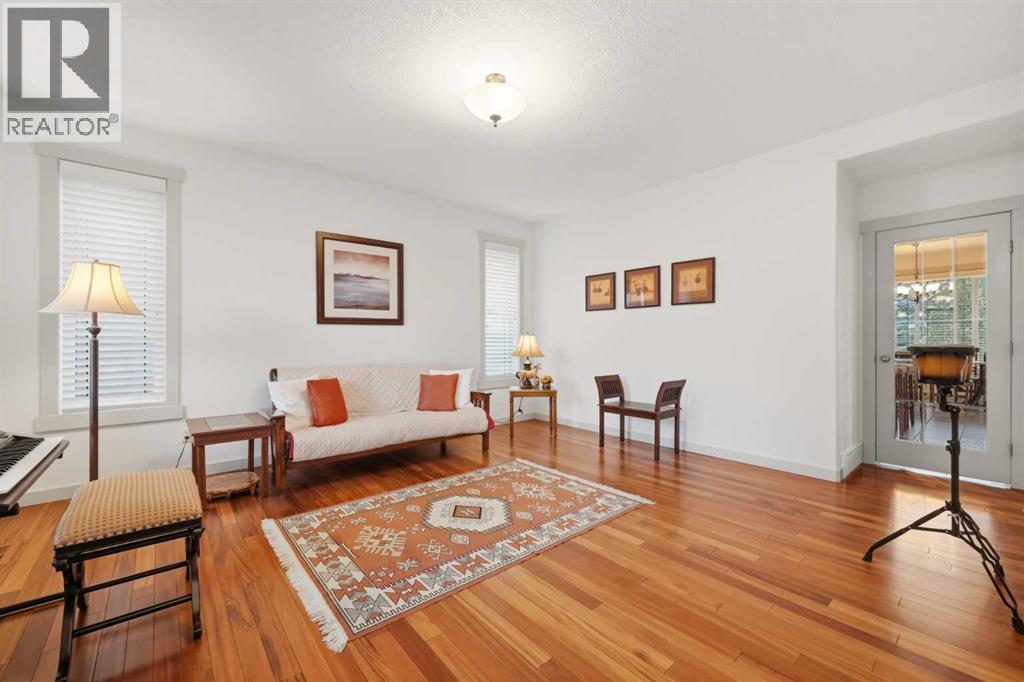 222 Chapala Point Se Property Photo 5