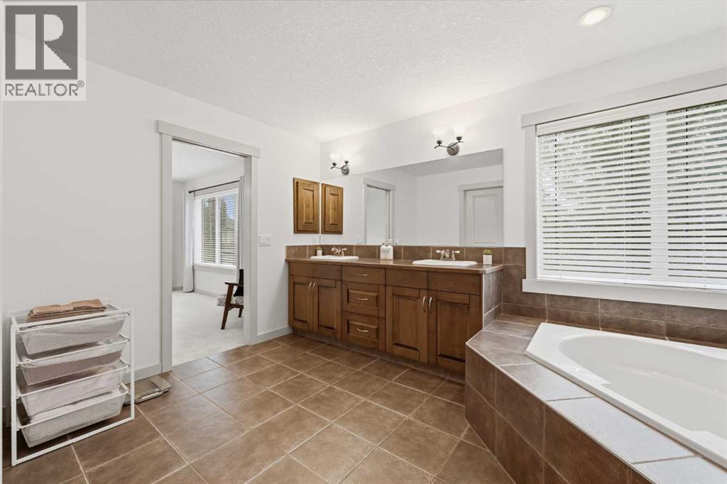 222 Chapala Point Se Property Photo 21