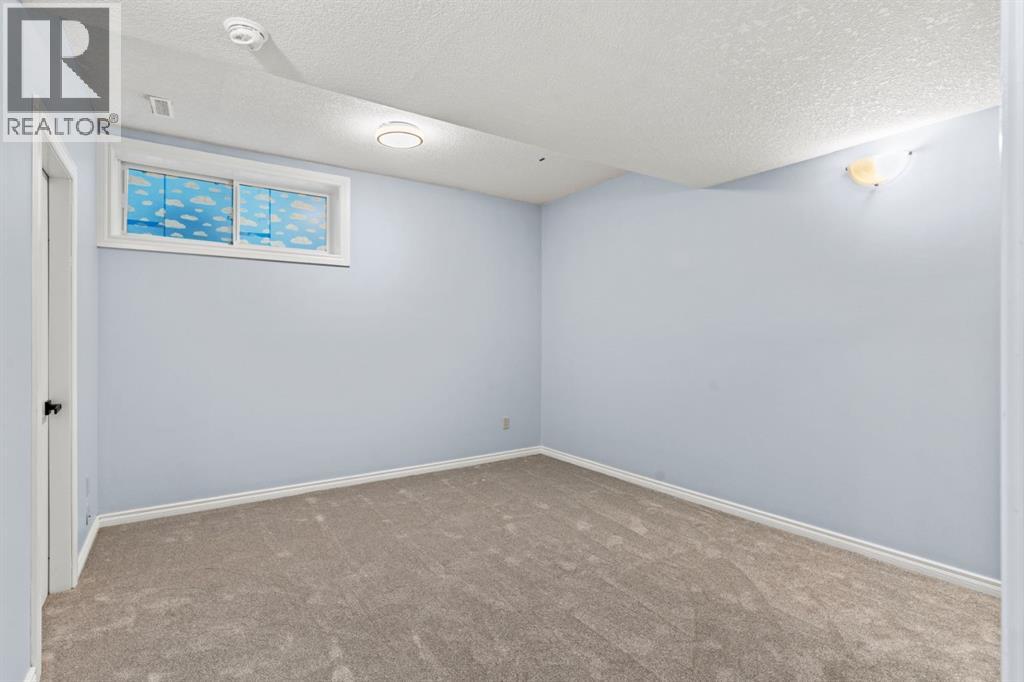 224 Panamount View Nw Property Photo 47