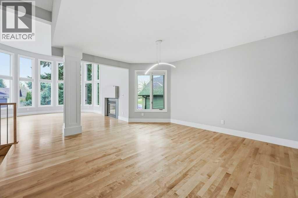 1216 Varsity Estates Drive Nw Property Photo 8