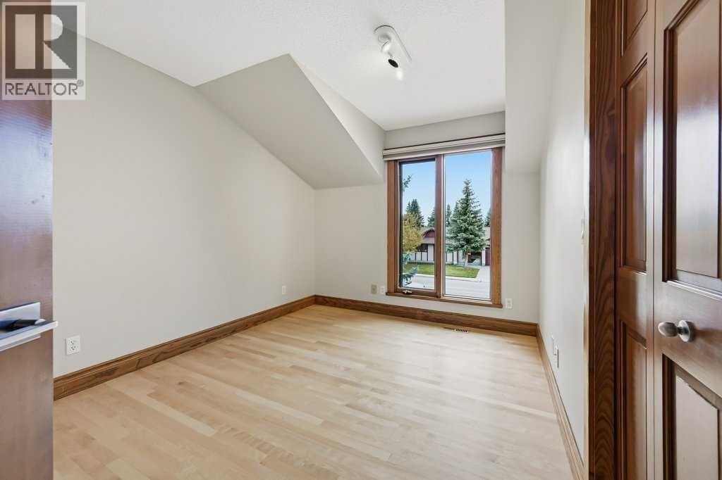 1216 Varsity Estates Drive Nw Property Photo 25