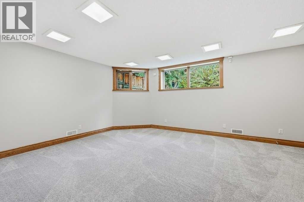 1216 Varsity Estates Drive Nw Property Photo 32