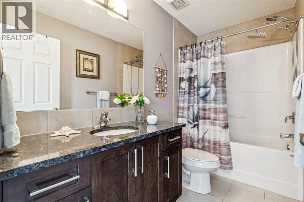437 Kinniburgh Boulevard Property Photo 27