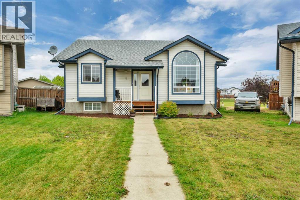 8 Hansen Close Property Photo 1