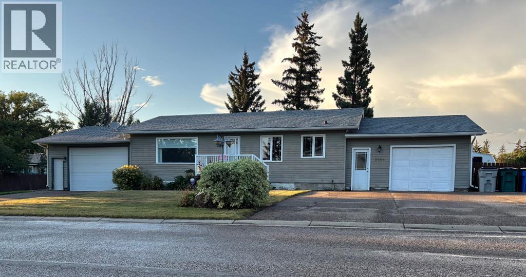 5404 47 Street Property Photo 1