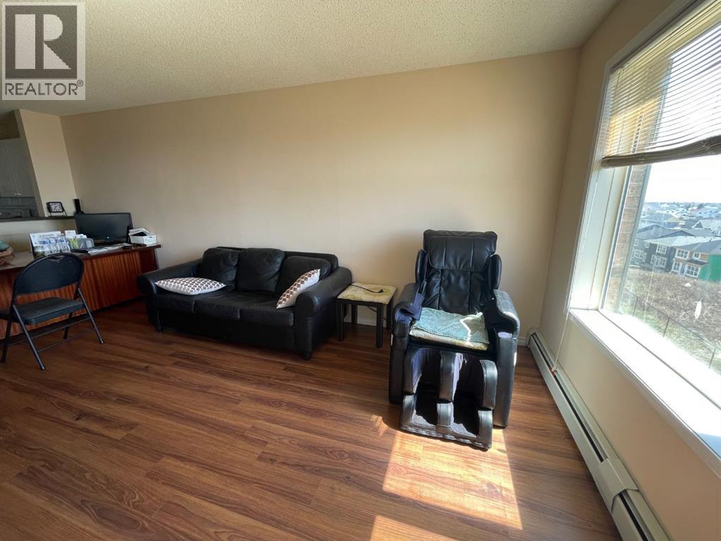 950 Arbour Lake Road Northwest Property Photo 13