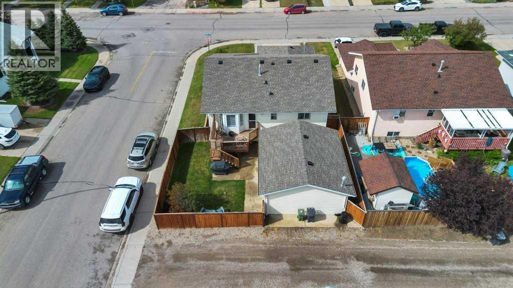 303 Strathaven Drive Property Photo 11