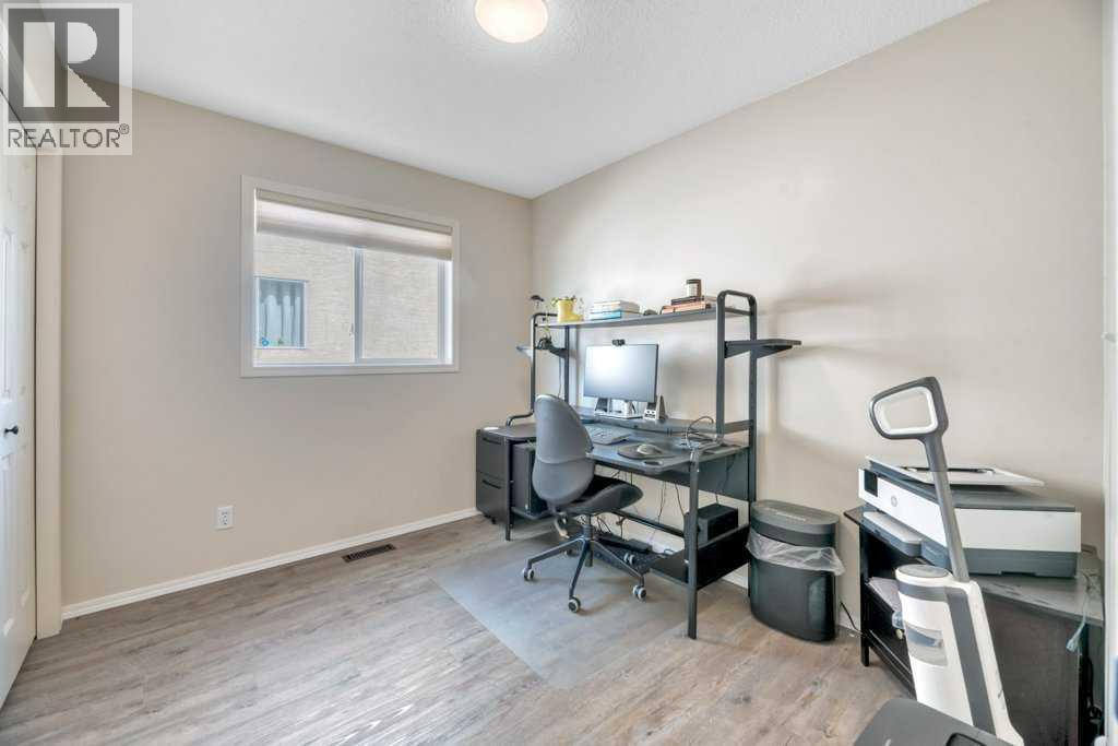303 Strathaven Drive Property Photo 27