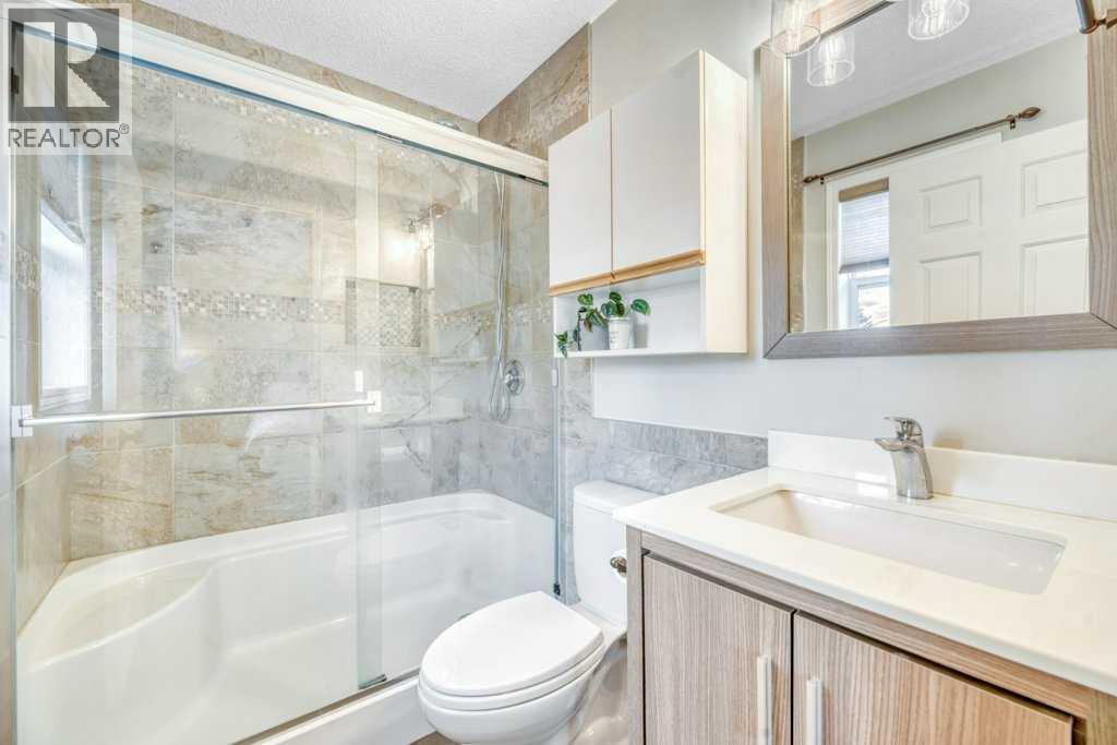 303 Strathaven Drive Property Photo 31