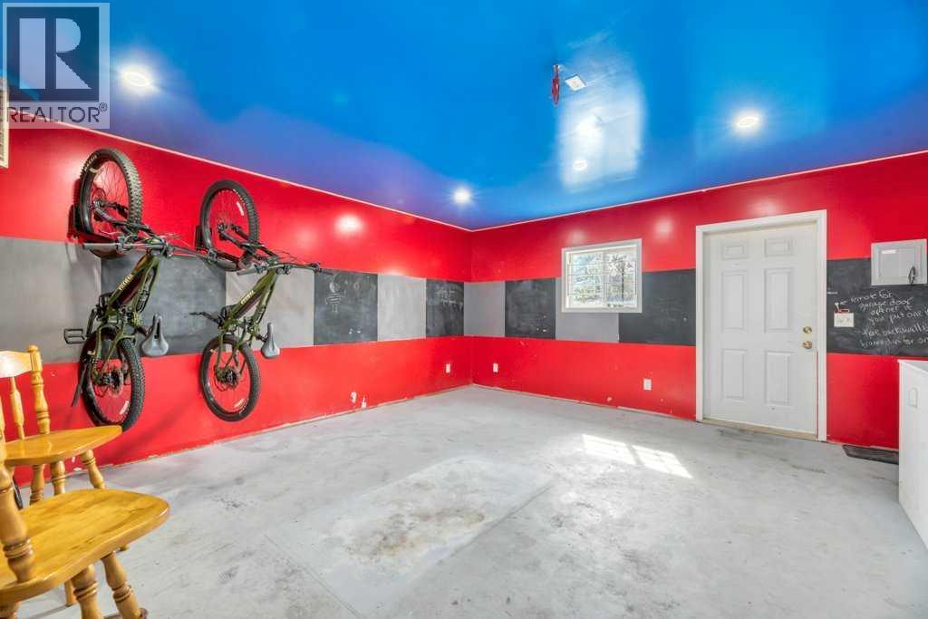 303 Strathaven Drive Property Photo 43