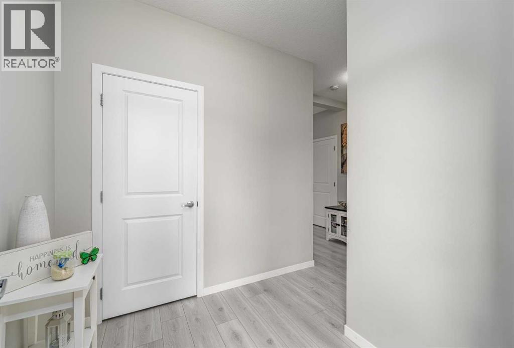 1040 Seton Circle Se Property Photo 3