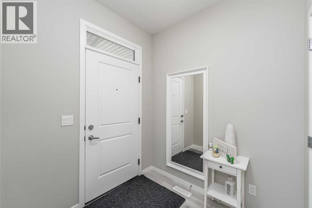 1040 Seton Circle Se Property Photo 4
