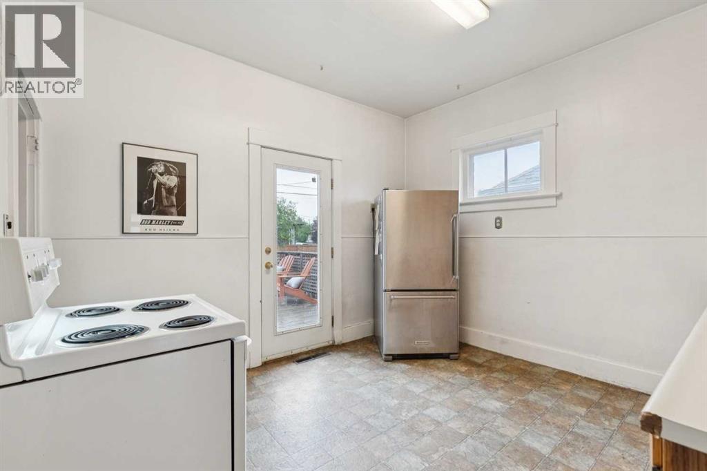 2003 26a Street Sw Property Photo 13