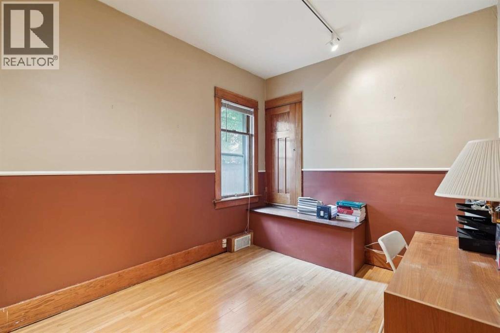 2003 26a Street Sw Property Photo 16