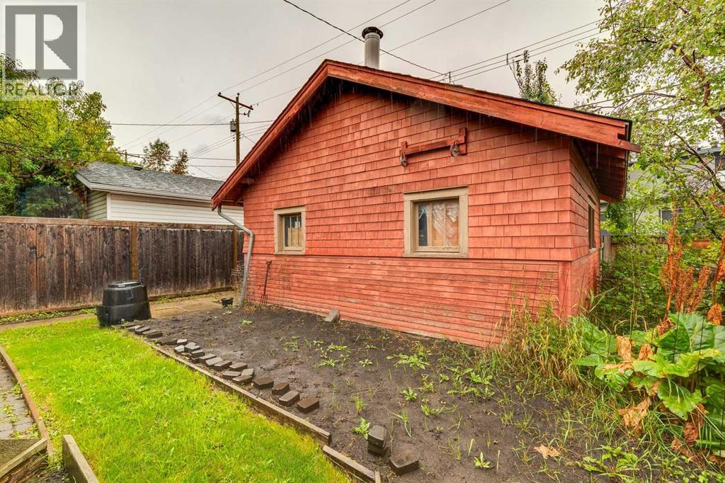 2003 26a Street Sw Property Photo 20