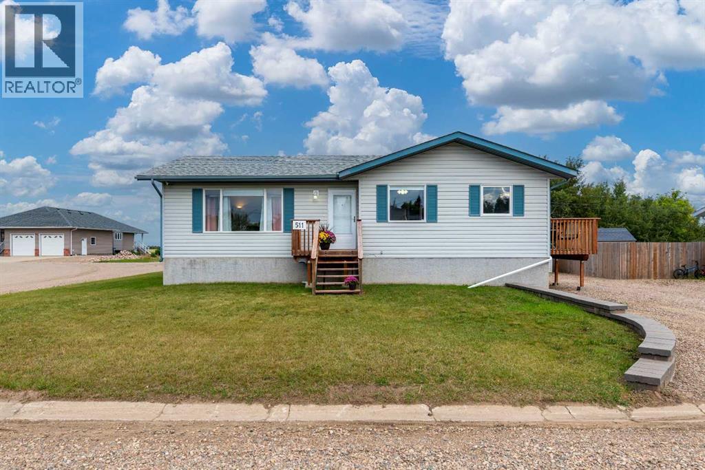 511 2 Street E Property Photo 28