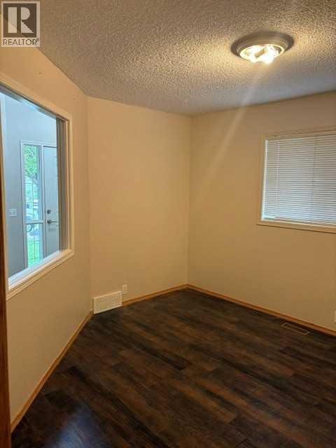 140 Tuscany Ridge View Nw Property Photo 9