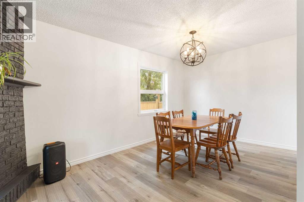 100 Marbrooke Circle Ne Property Photo 13