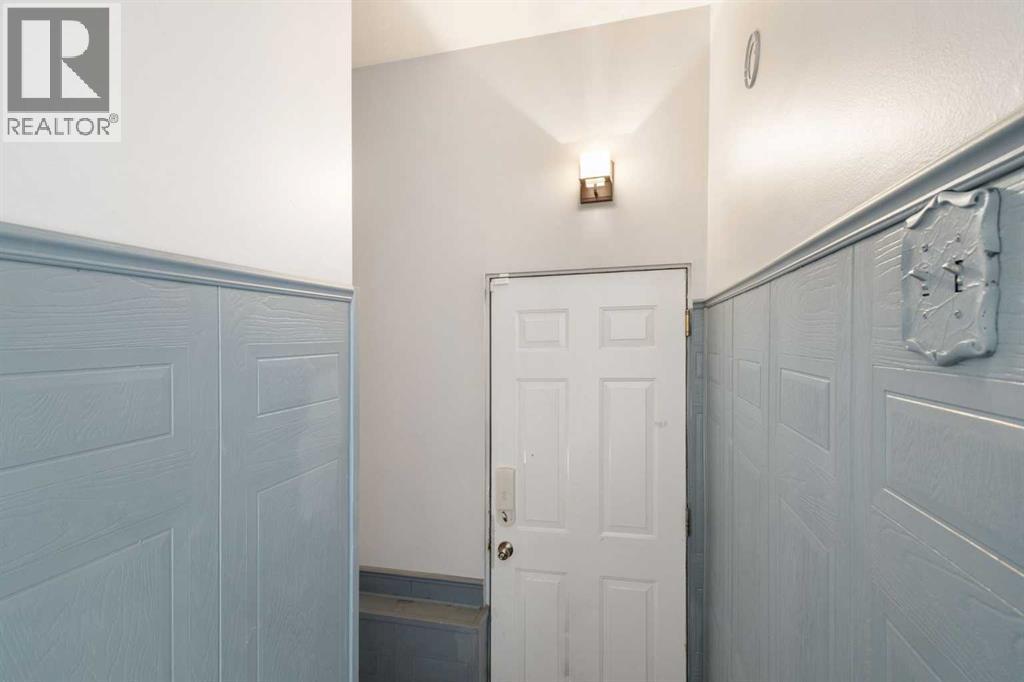 100 Marbrooke Circle Ne Property Photo 22