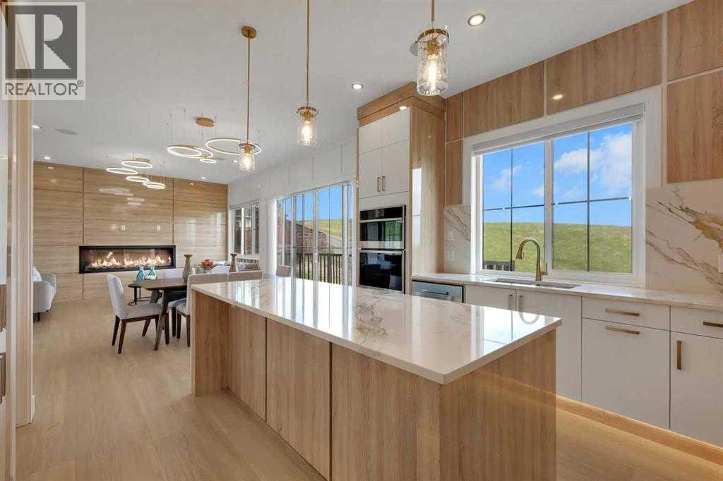 230 Royal Birch View Nw Property Photo 1