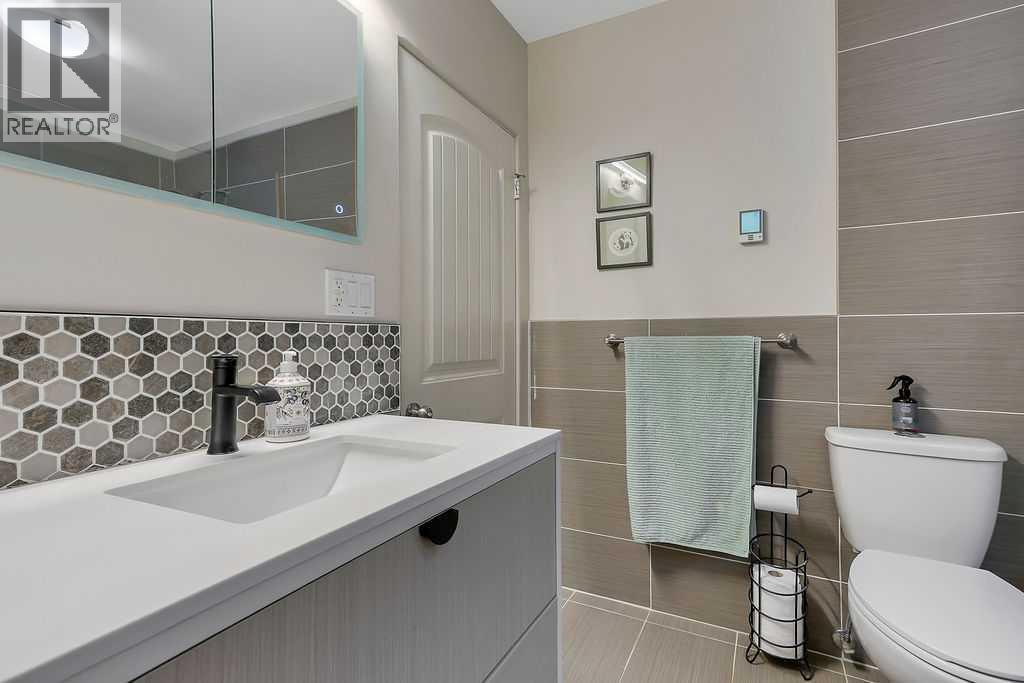 3318 41 Avenue Property Photo 16