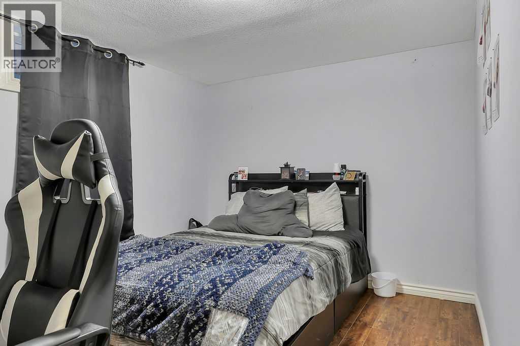 3318 41 Avenue Property Photo 24