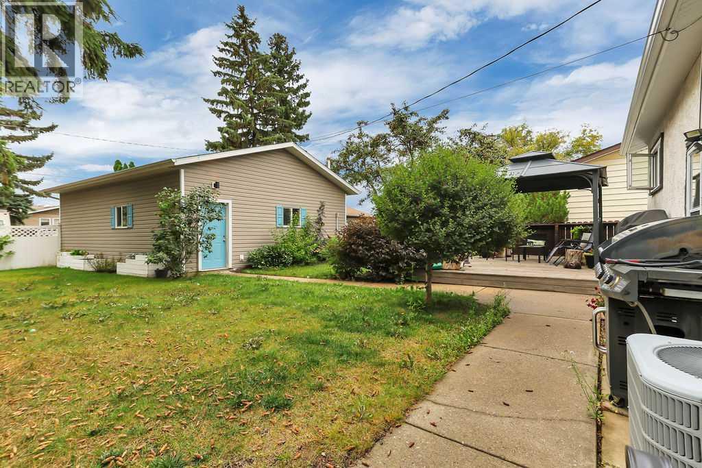 3318 41 Avenue Property Photo 30