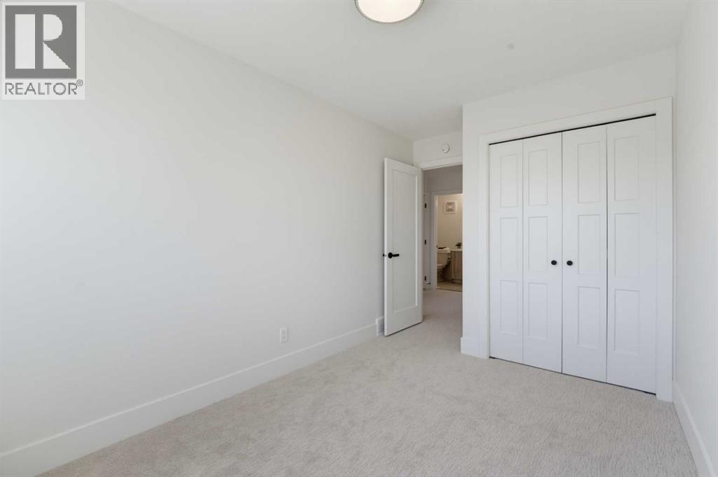 242 Greystone Boulevard Property Photo 6