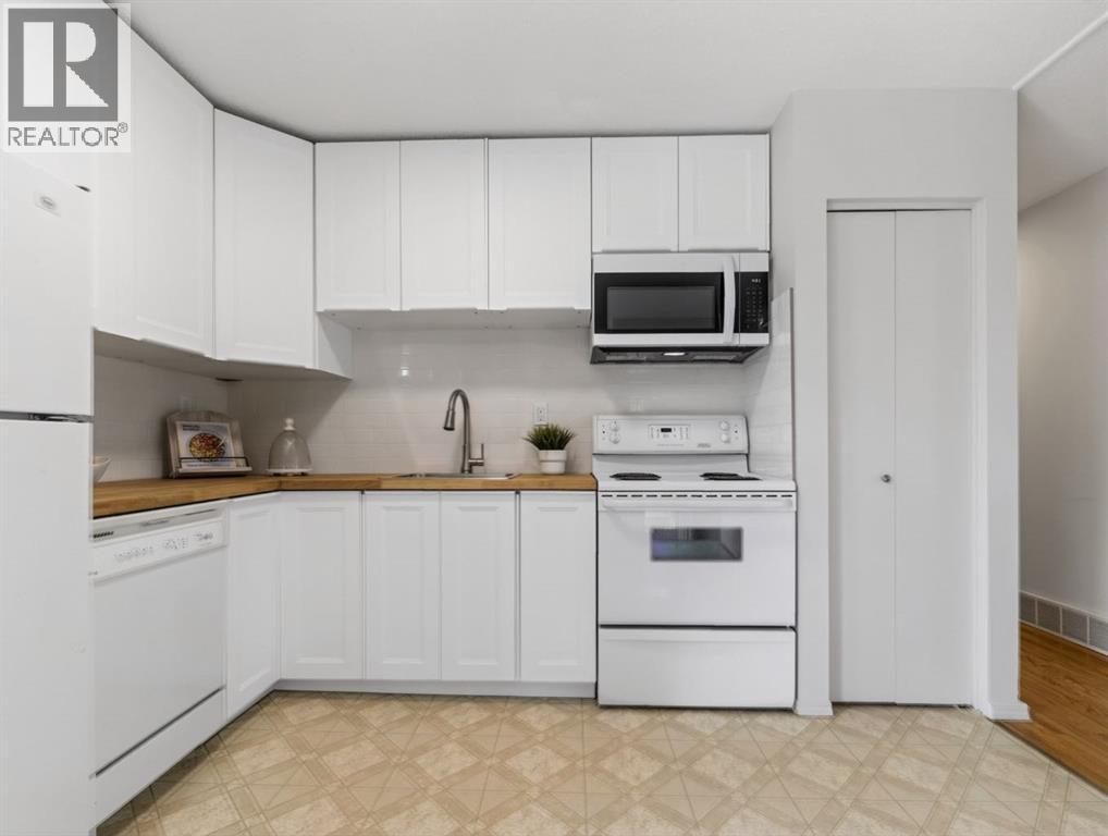 847 Raynard Crescent Se Property Photo 12