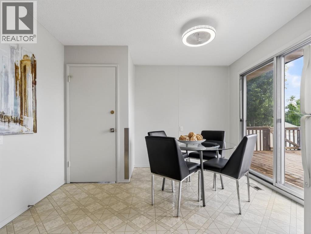 847 Raynard Crescent Se Property Photo 18