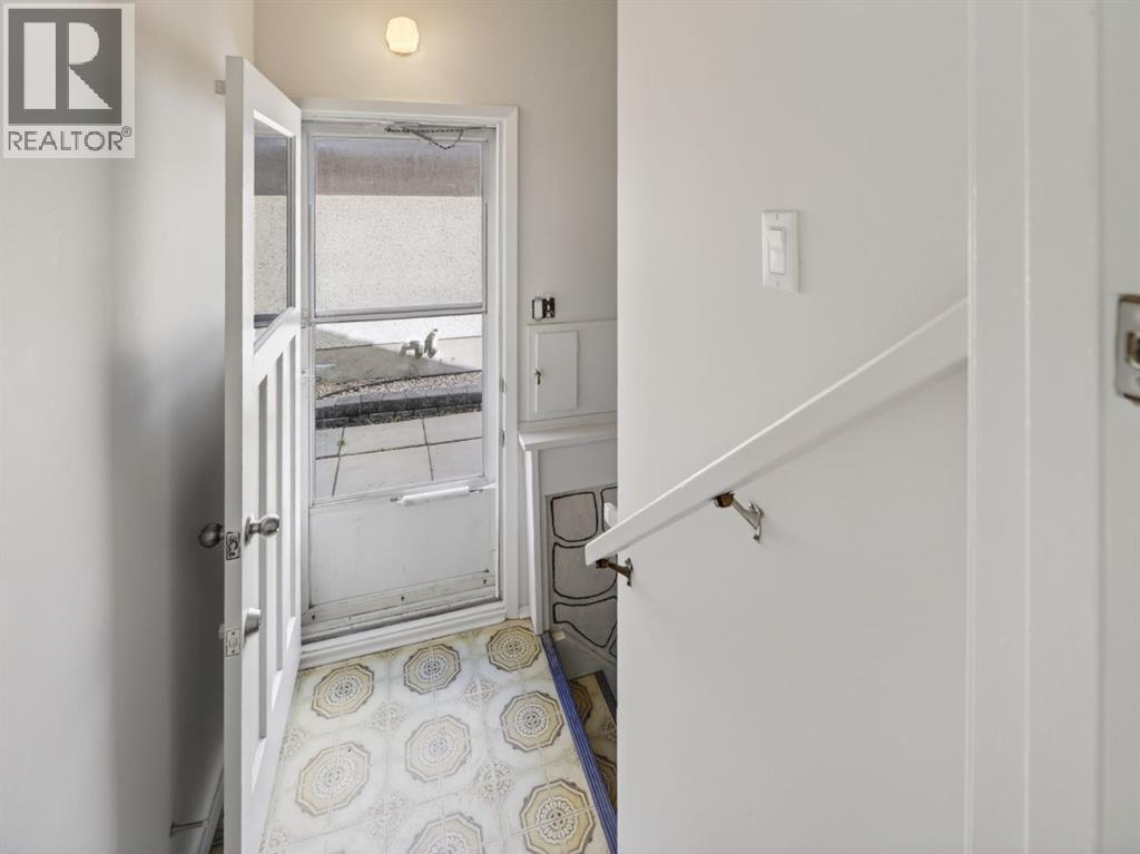847 Raynard Crescent Se Property Photo 20