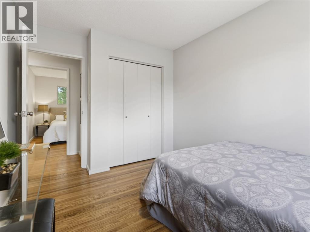 847 Raynard Crescent Se Property Photo 25