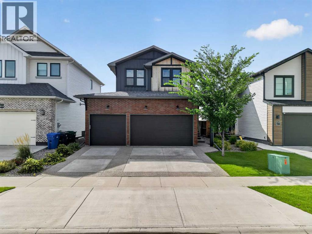 4372 Fairmont Gate S Property Photo 1