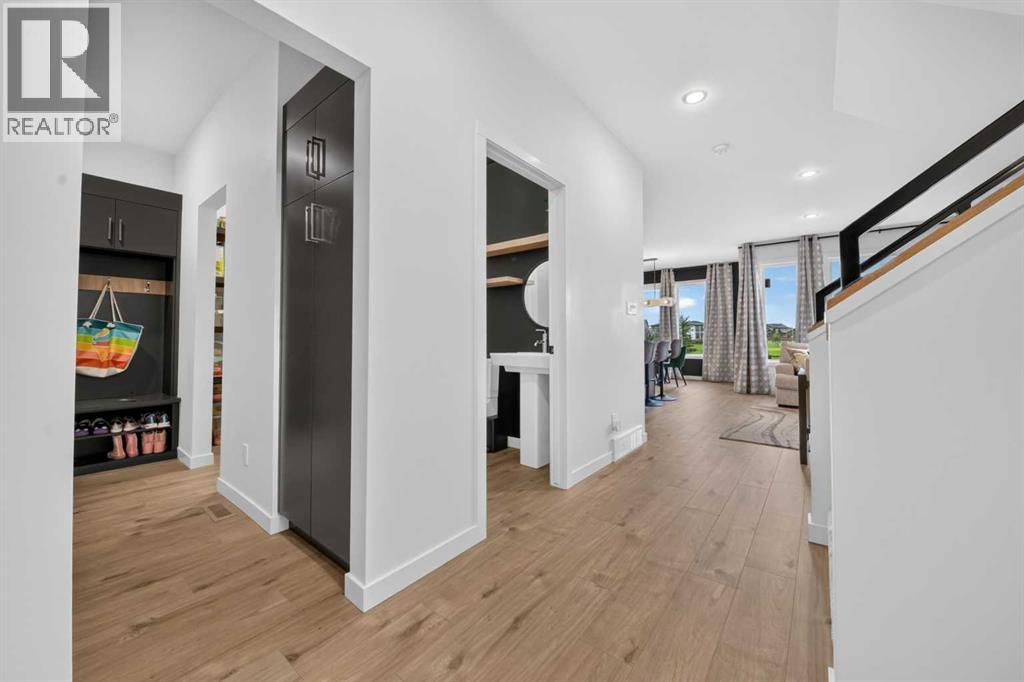 4372 Fairmont Gate S Property Photo 6
