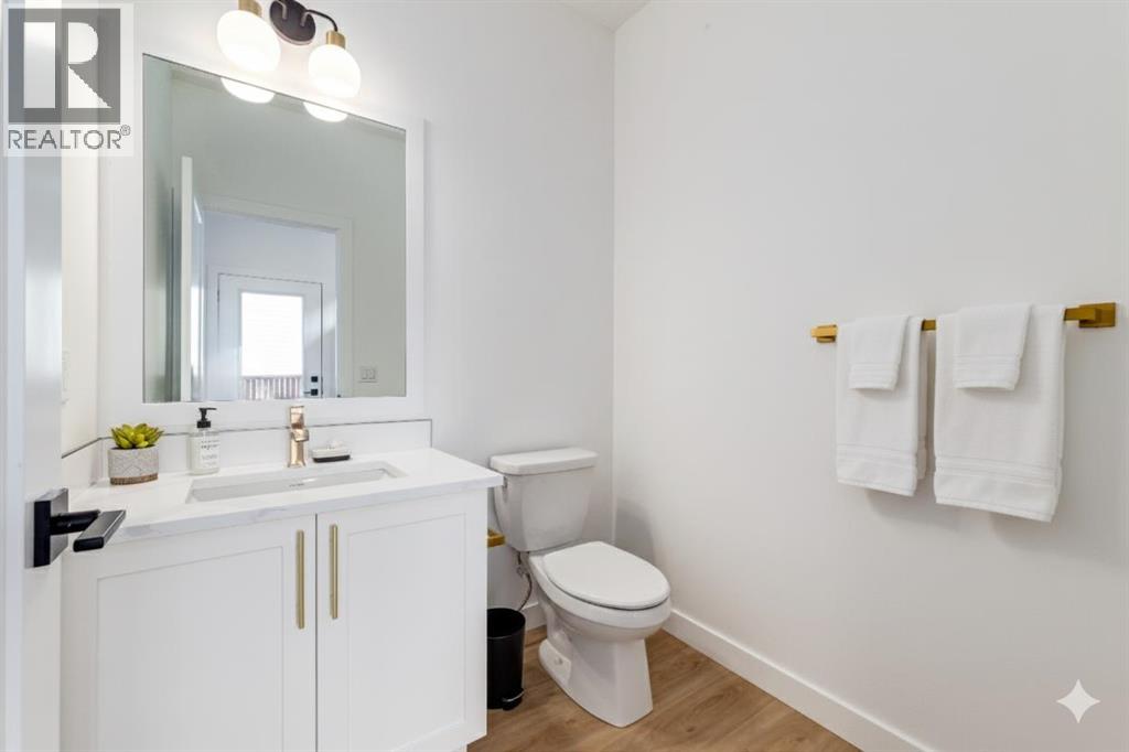 2520 21 Avenue Sw Property Photo 3