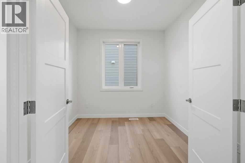 1149 Iron Ridge Avenue Property Photo 4