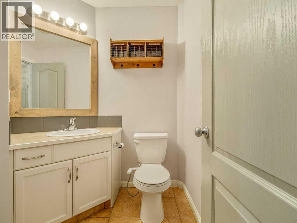269 Keystone Lane W Property Photo 12