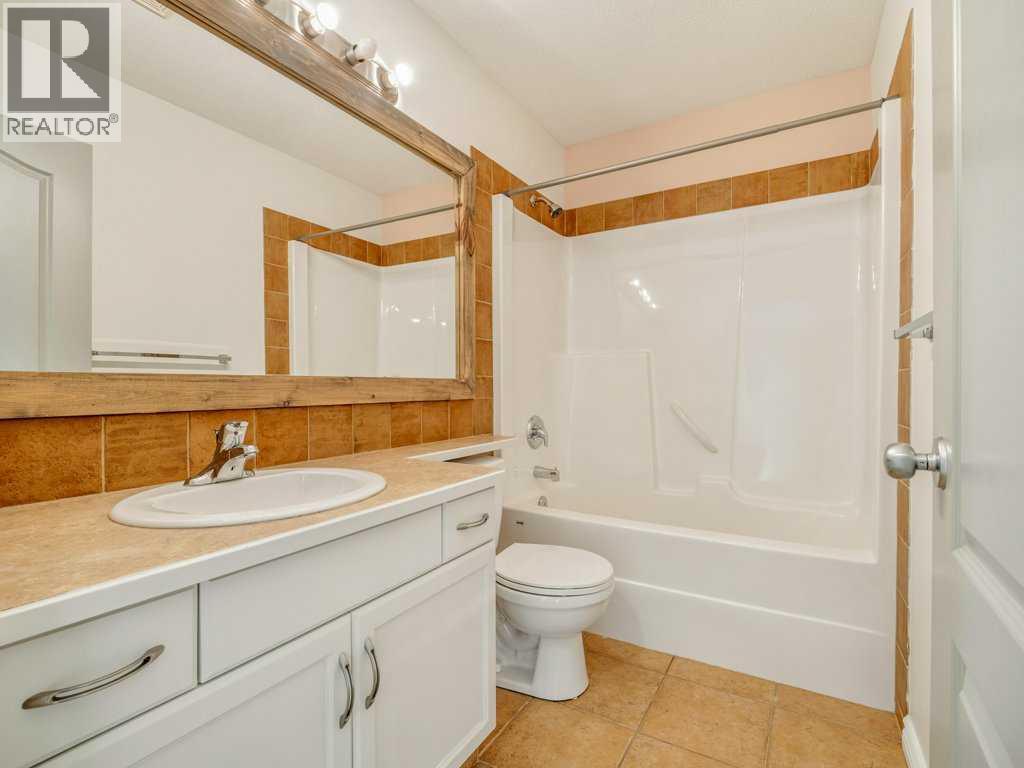 269 Keystone Lane W Property Photo 15