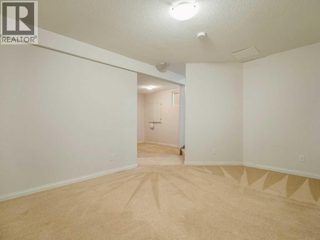 269 Keystone Lane W Property Photo 22