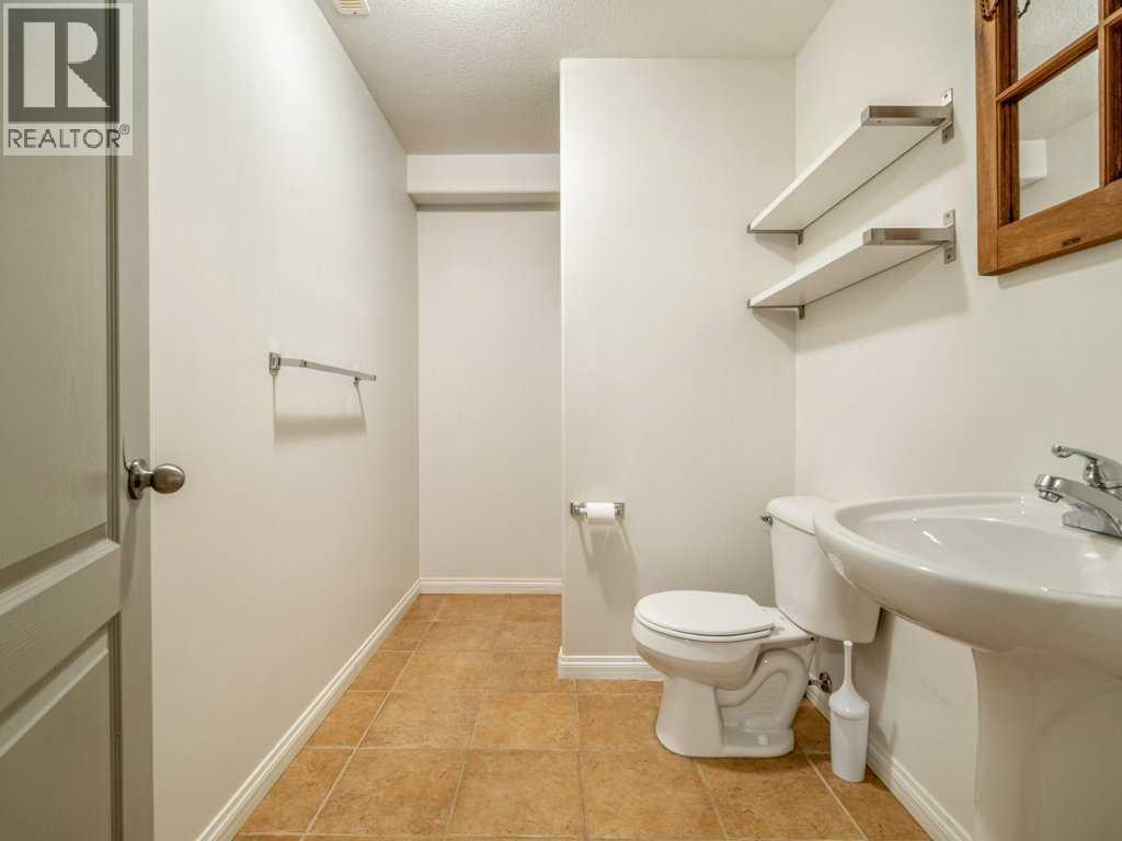 269 Keystone Lane W Property Photo 25
