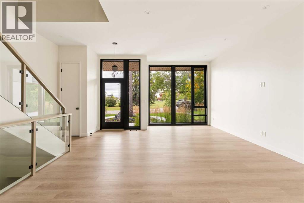 3c Willow Crescent Sw Property Photo 6