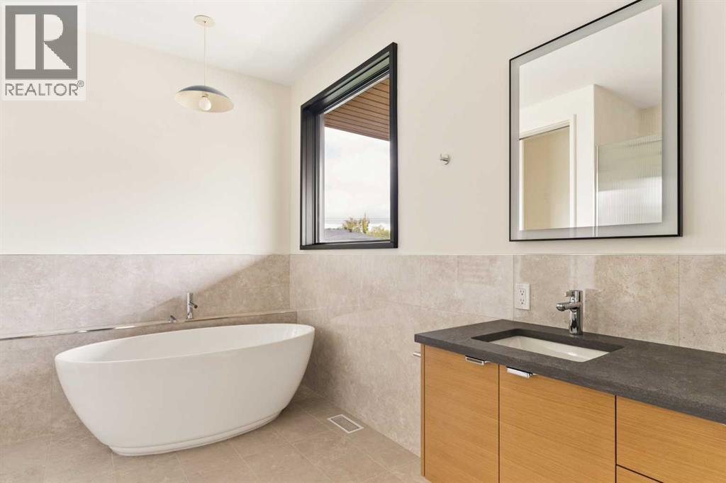 3c Willow Crescent Sw Property Photo 32