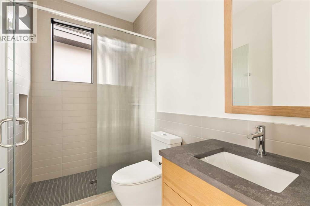 3c Willow Crescent Sw Property Photo 40