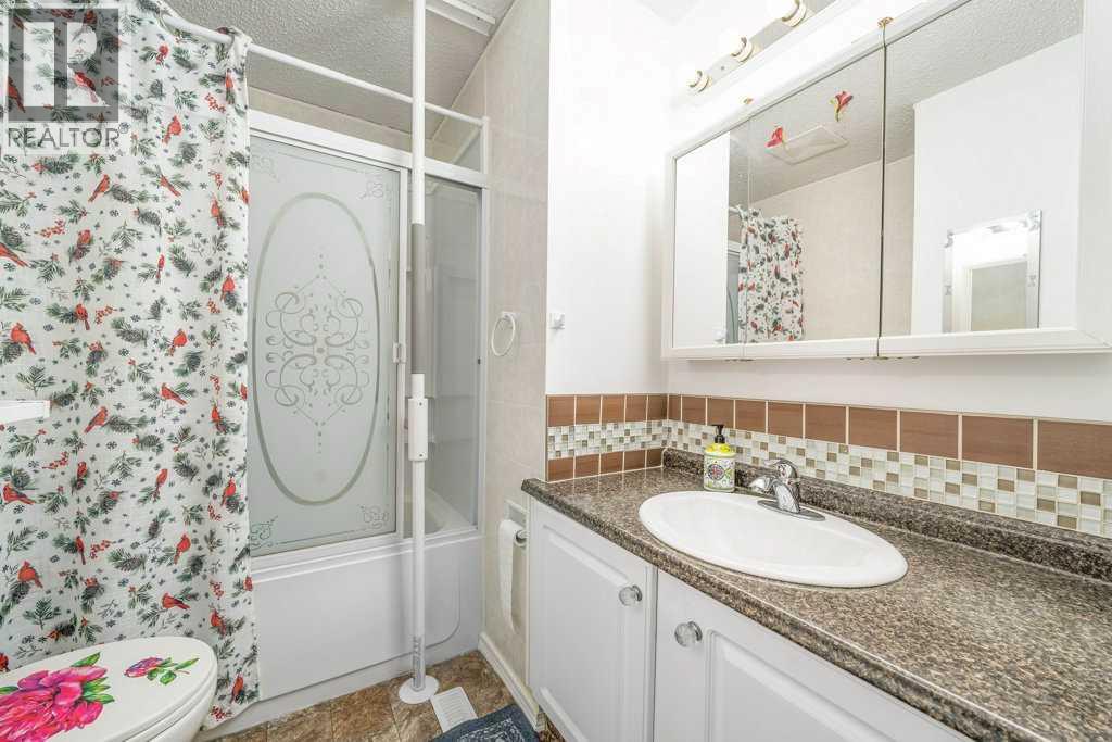 29 Cairns Way Se Property Photo 18