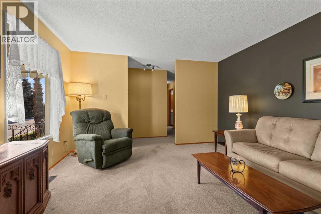 616 6 Street Se Property Photo 13