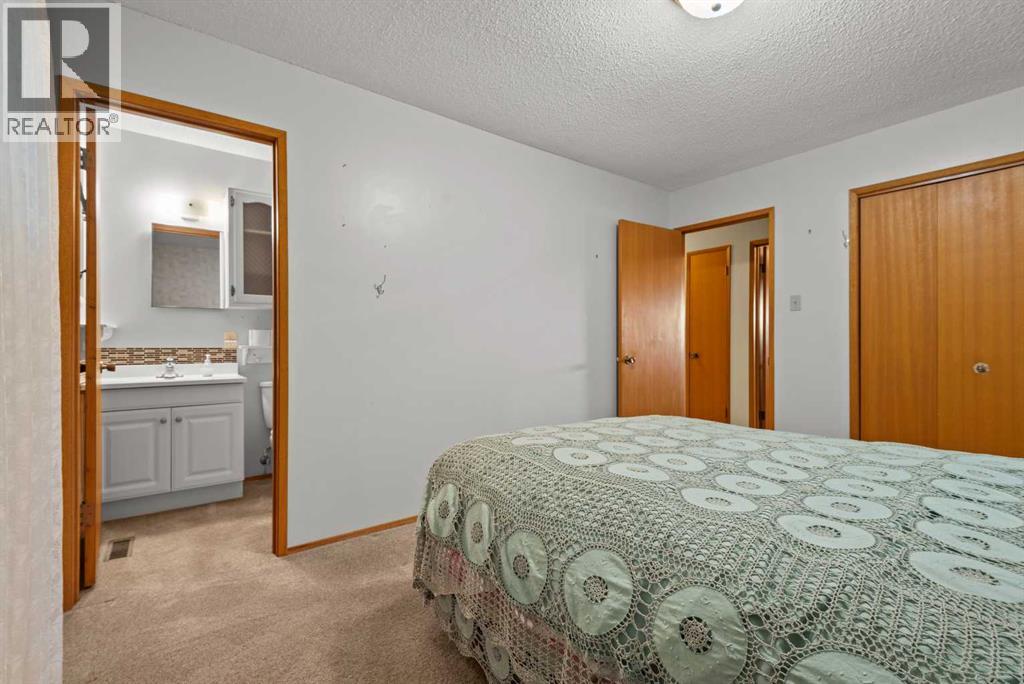 616 6 Street Se Property Photo 20
