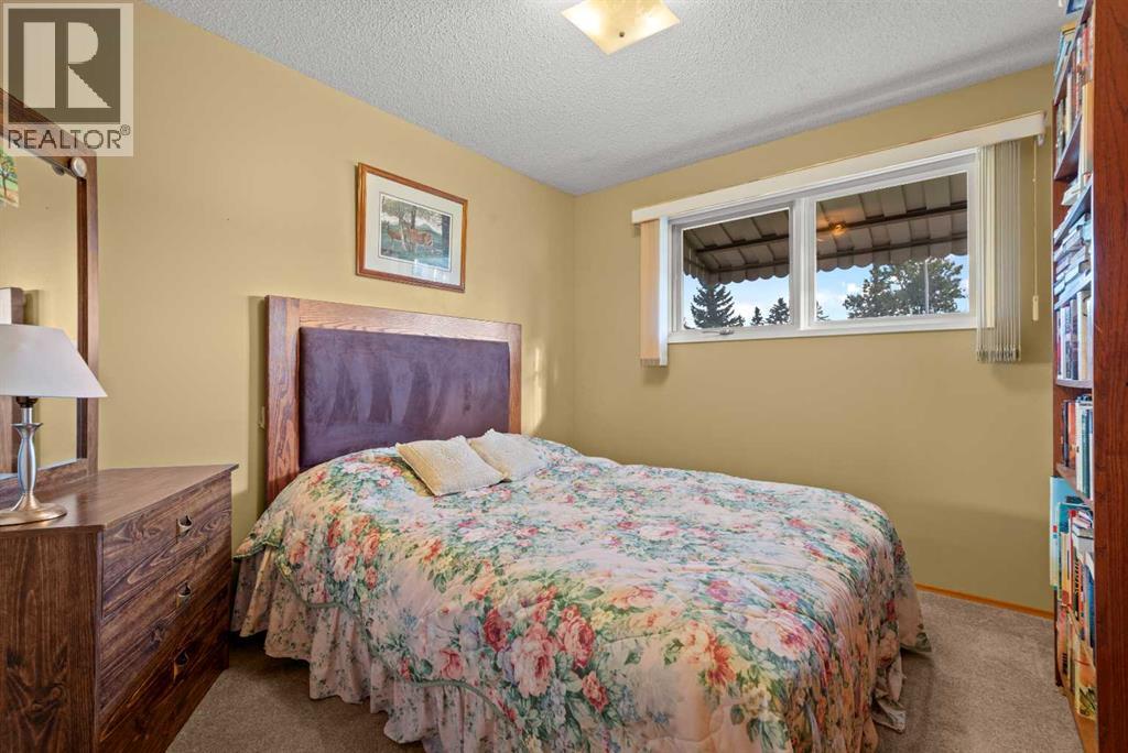 616 6 Street Se Property Photo 22