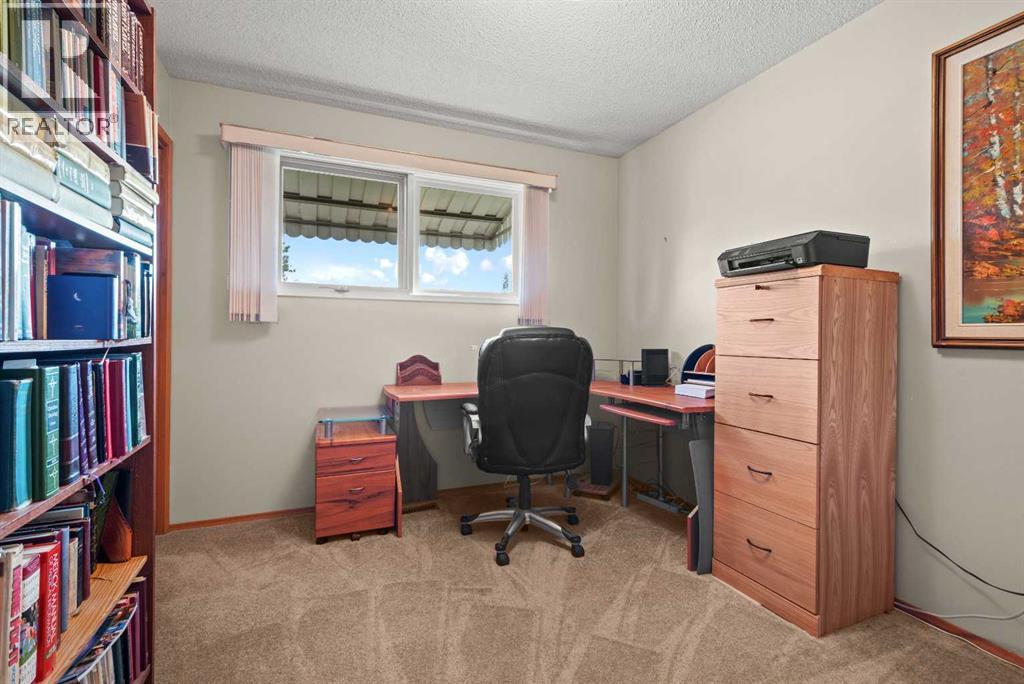 616 6 Street Se Property Photo 24