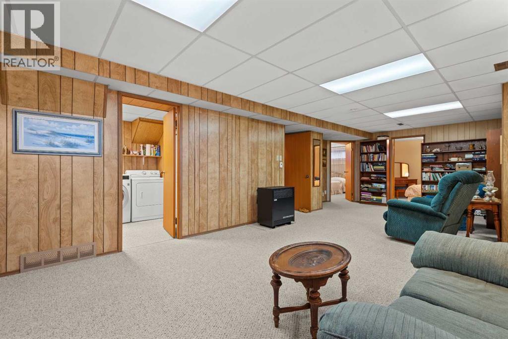 616 6 Street Se Property Photo 28